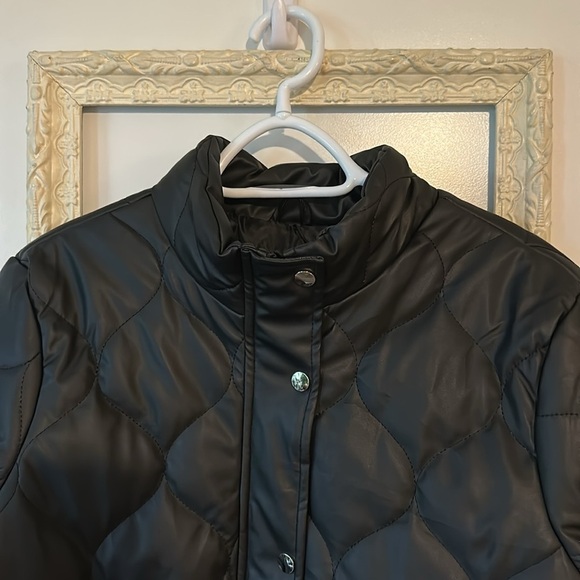 HAUTE MONDE | Mock Neck Quilted Jacket Black - Picture 9 of 16